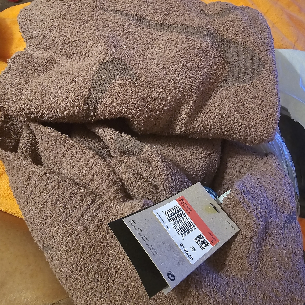 Nike Brown Bath Towel Plush Absorbent Comfort